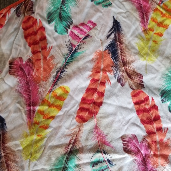 Feather print tank too - Picture 2 of 3